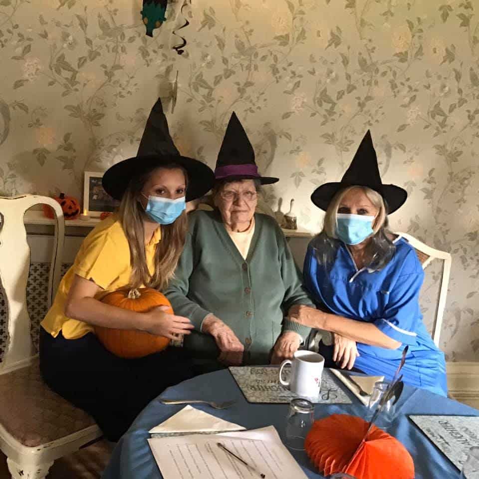 Halloween activities for Autumn - team and resident